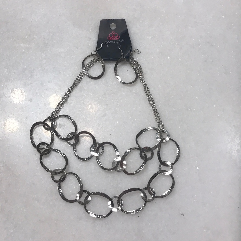 Paparazzi necklace sent